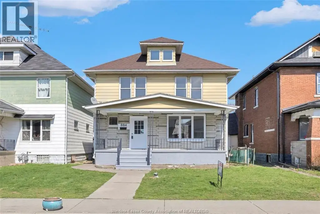 884 Moy, Windsor